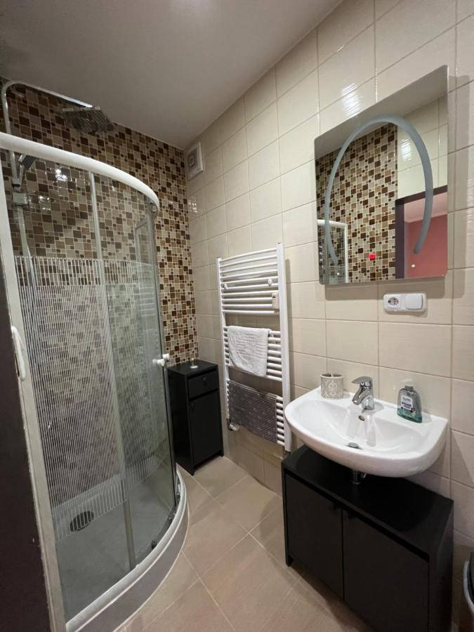 Yanev Apartment *